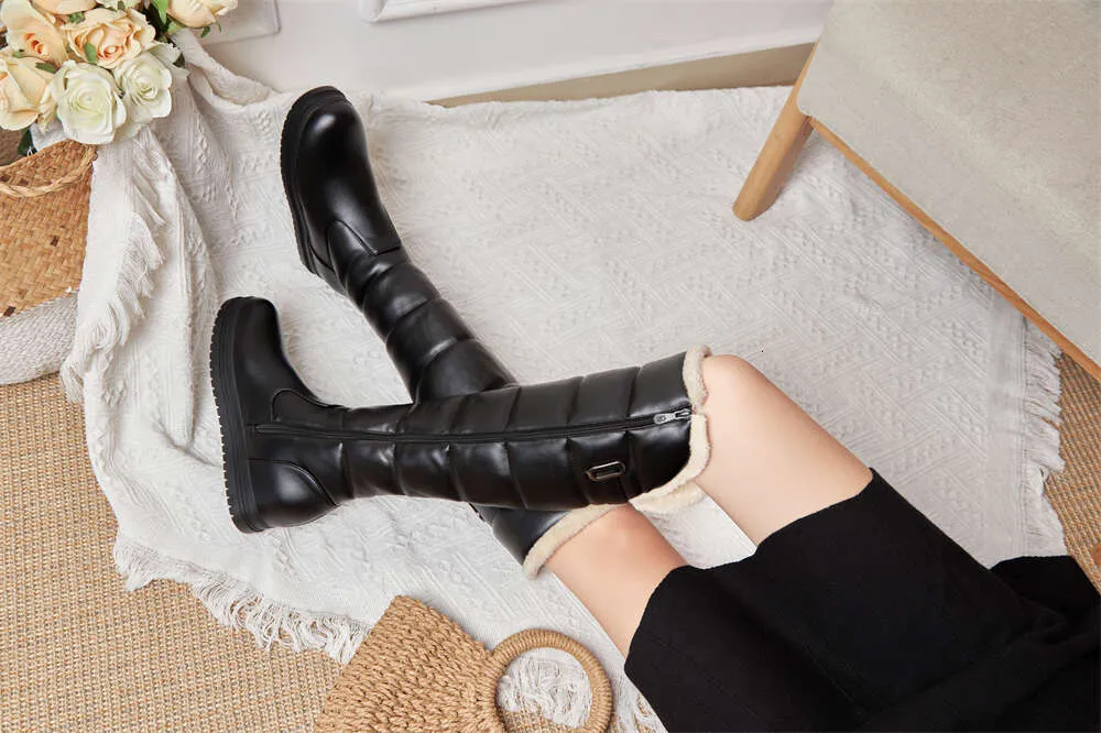 Winter Warm Rosa Weiß Schnee Frauen Schuhe 2024 Niedrigen Absätzen Knie Hohe Stiefel Weibliche Plattform Plüsch Lange Boote Mujer Schwarz_voghion.com