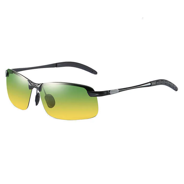 DHCollections Outdoor Fishing Men's Polarized Smart Light-Sensitive Metal Photochromic Driving Day And Night Dual-Use_voghion.com