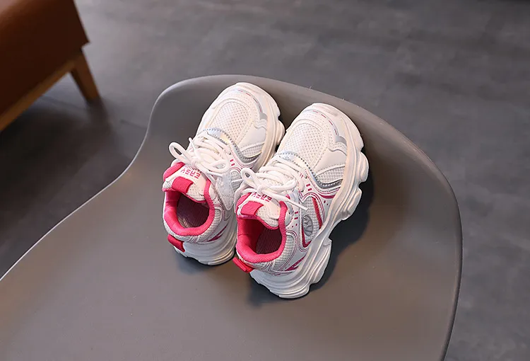 2025 Neue Kleinkind-Sneaker für Jungen und Mädchen im Freien aus Mesh, leichte Kindersportschuhe, rutschfeste Kinder-Turnschuhe_voghion.com
