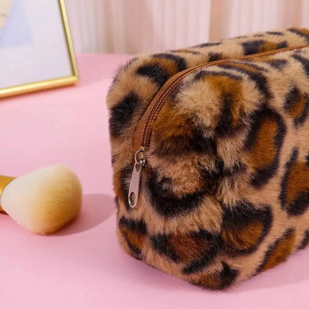Leopard Print Makeup High Quality Large Capacity Zipper Toilet Bag Portable Plush Travel Organizer Y241023_voghion.com