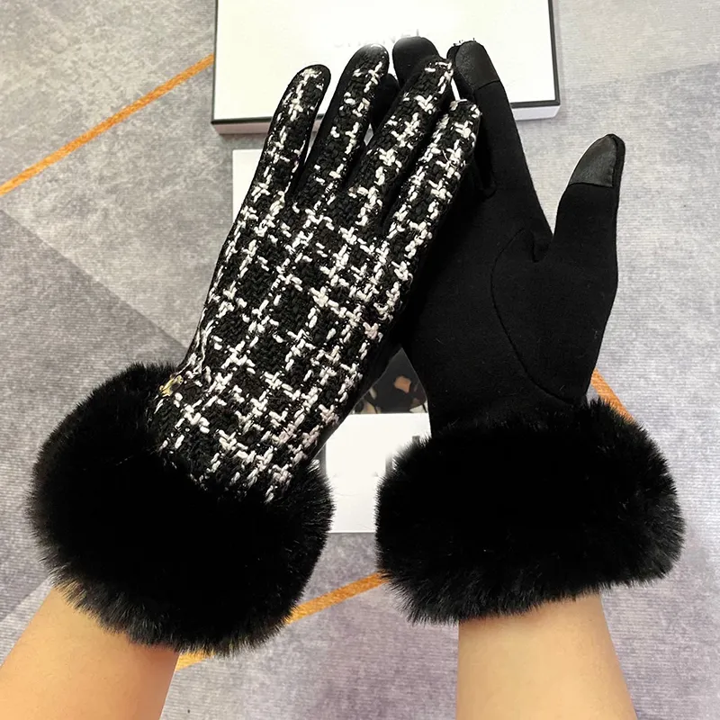 Fünf Fingerhandschuhe Designer Winter Bogen Pelzige Frauen Schaffell Fäustlinge Dicke Leder Kaschmir ING Handschuh Weihnachtsgeschenke_voghion.com