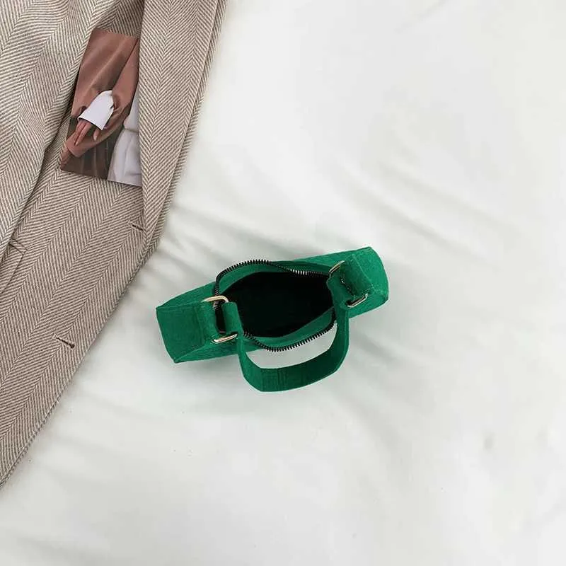 Retro afslappet håndtaske i ren filt, moderigtigt undertøj, high-end design, dameskulderdesigner i ensfarvet affaldspose_voghion.com