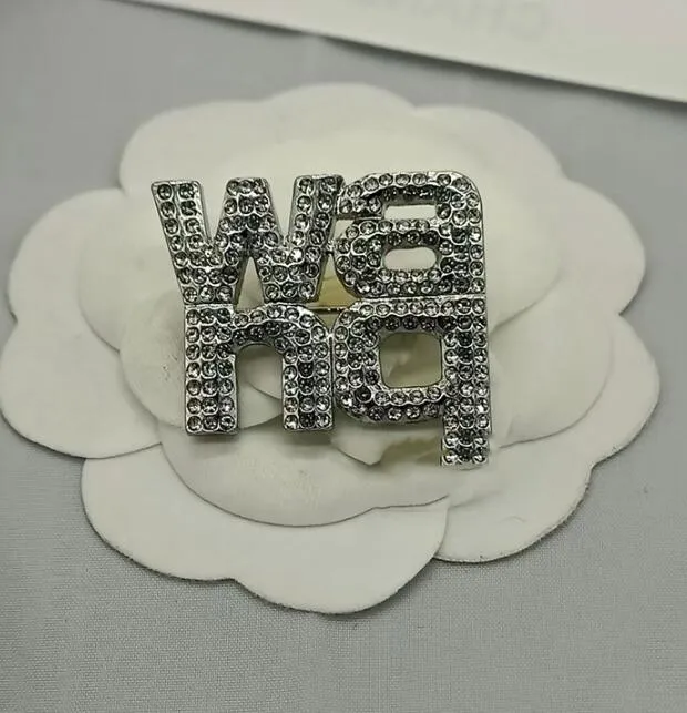 Spilla semplice con lettere, spilla da donna, spilla con strass di cristallo, per feste di nozze, accessori per gioielli in metallo_voghion.com