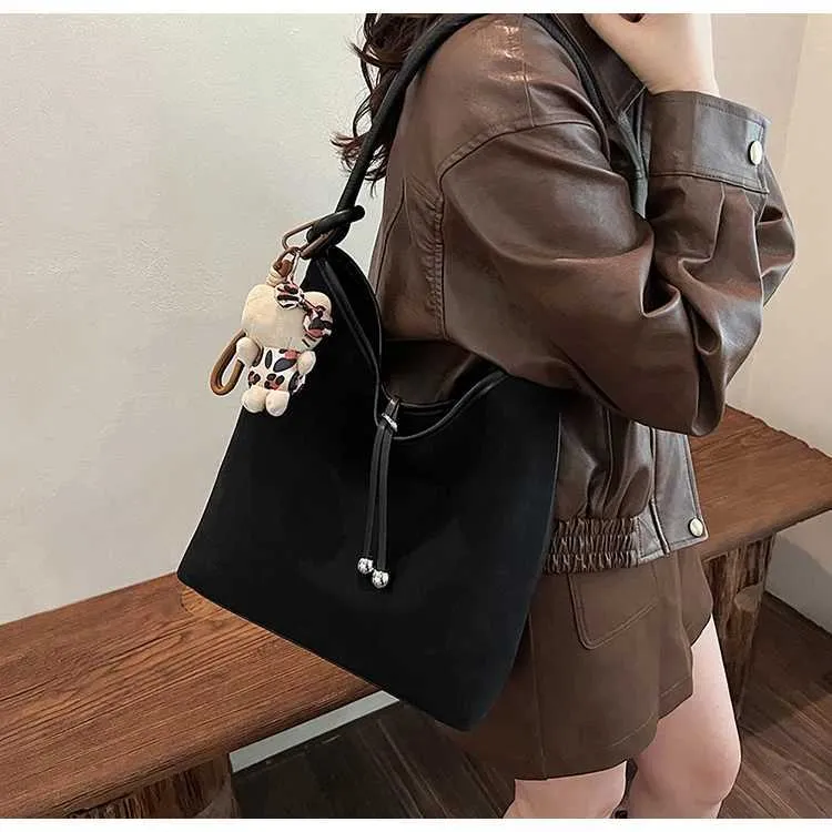 Sacs à main en daim tendance pour femmes, sacs à bandoulière solides de grande capacité, sacs à bandoulière décontractés pour femmes, polyvalents, doux, sous les bras_voghion.com