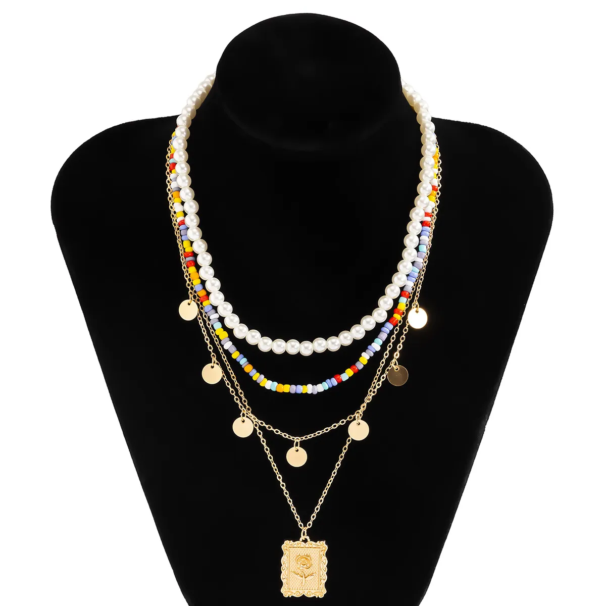 Collane con ciondolo 2022 Collana di perle di perline multistrato colorate vintage per donna Ciondolo in metallo con fiore geometrico in oro_voghion.com
