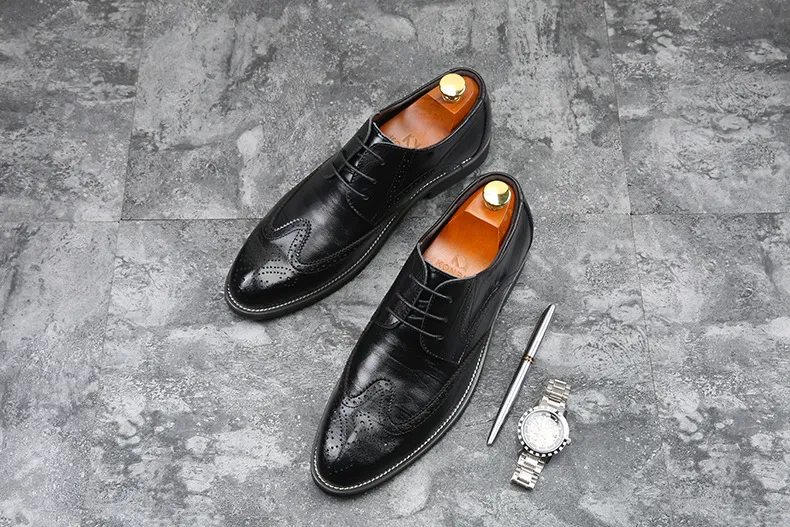 Vestido Couro Envernizado Moda Noivo Casamento Homens estilo italiano Oxford Sapatos Tamanho Grande 48_voghion.com