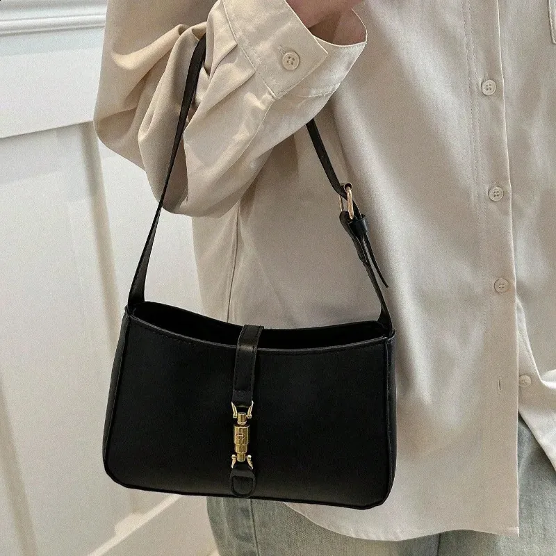 Stylish Women's Shoulder Bag Minimalist Crescent Handbag Travel_voghion.com