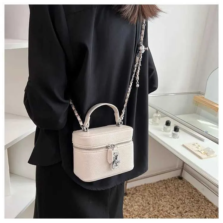 Süße Mini Pu Umhängetasche Solide Flap Box Kette Schulter für Frauen Casual Fashion Lady Commute Lock Messenger Bags_voghion.com