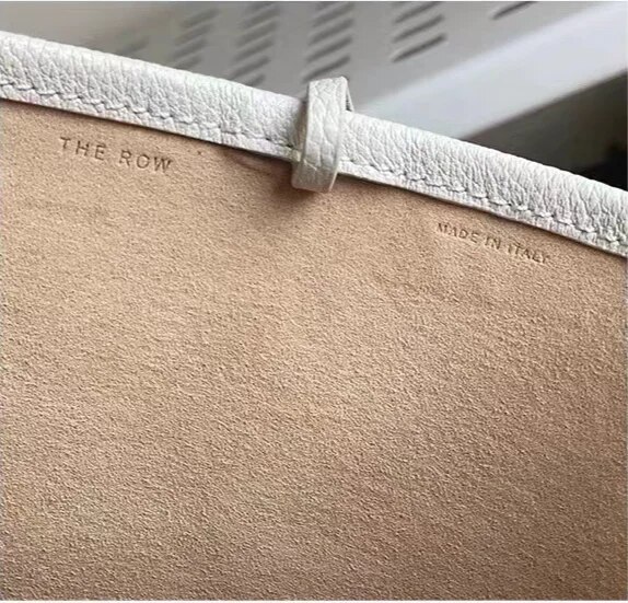 The Row, fascia media a secchiello in vera pelle con pelle di vacchetta per l'autunno inverno, borsa tote di piccola e grande capacità_voghion.com