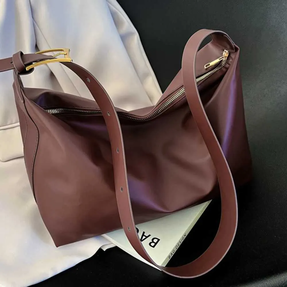Große Hobo Schultertasche Aus Kunstleder Elegante Damentasche_voghion.com