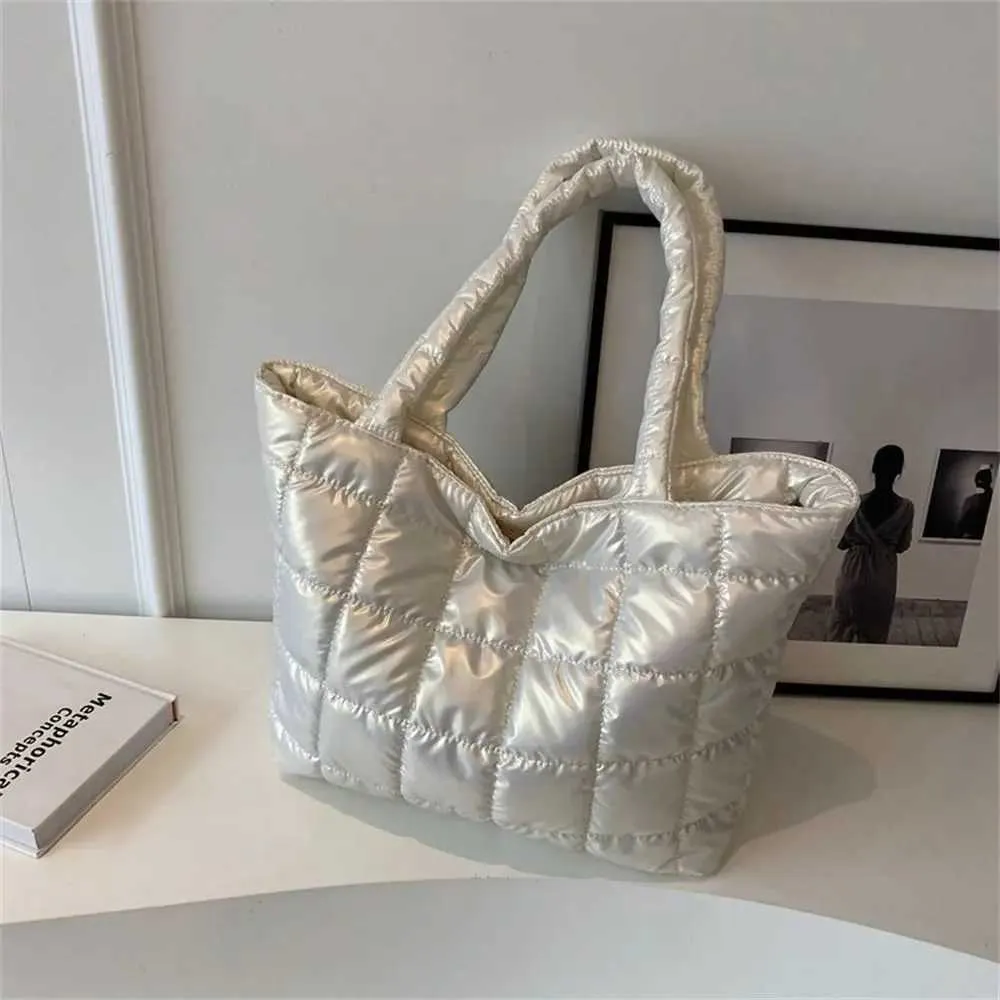 Quilted Puffy Tote Bag For Women Large Capacity Padded Shoulder_voghion.com