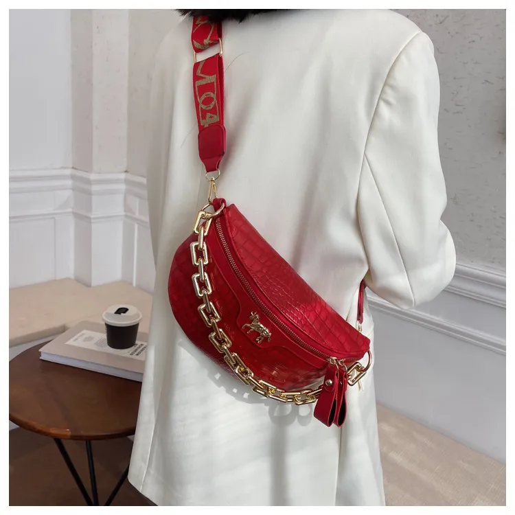 Thick Chain Women's Waist Fanny Pack Fashion Crossbody Chest Bags Female Belt Crocodile Shoulder Bag_voghion.com