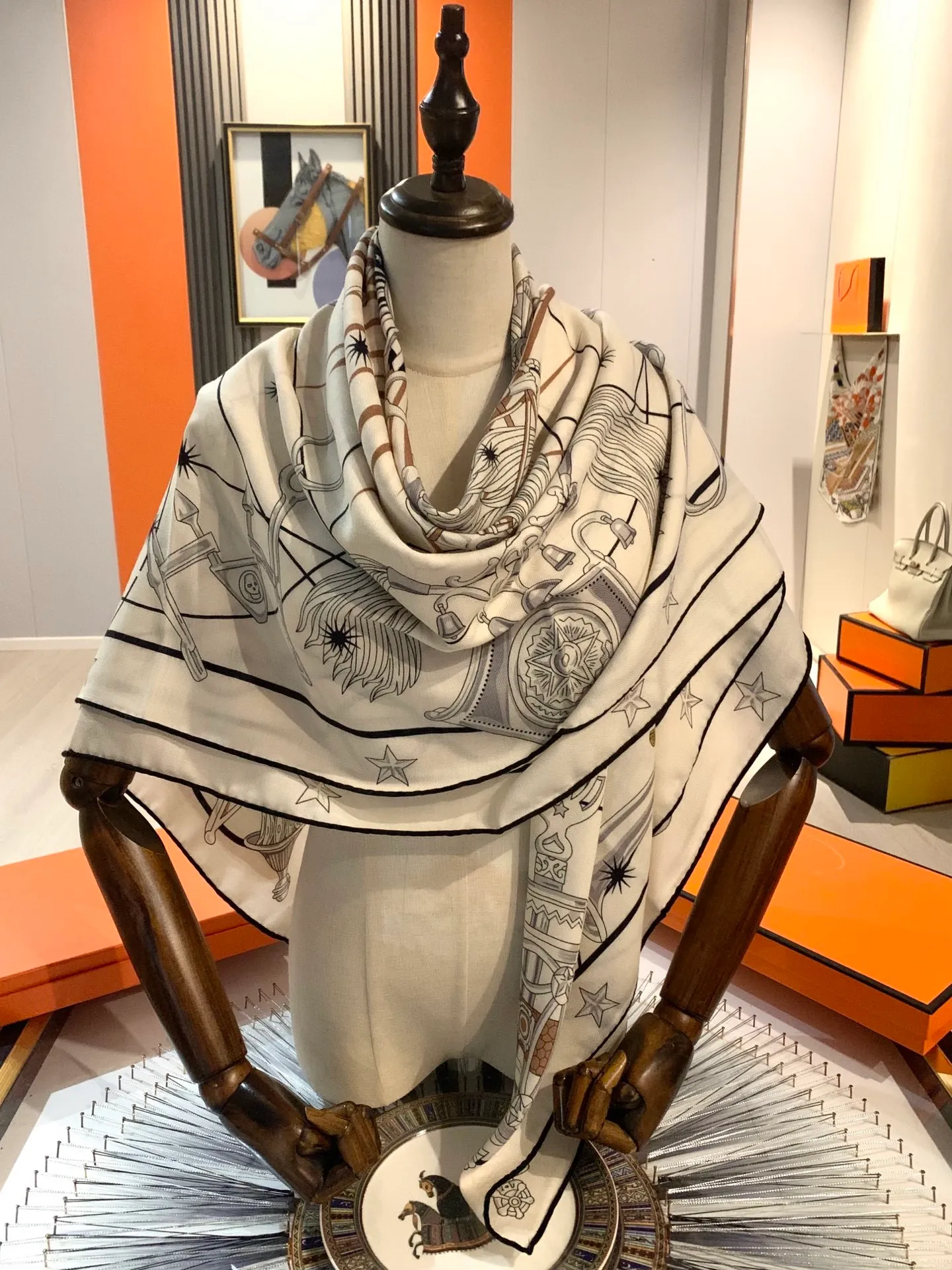 140*140cm Designer H Large Double Sided Same Color Hand-rolled Cashmere Silk Blended Shawl Pattern Orange Scarf Gift_voghion.com