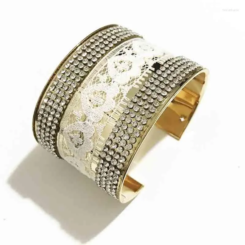 Armband Gothletic Spitze & Rhinestone Inlaying Open Cuff Goldfaarf Metall Breet Armbänner Fir Fraen Moud Bijouen_voghion.com