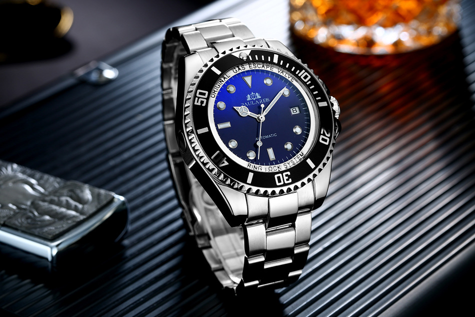 Vollautomatische mechanische Herrenuhr mit Leuchtzeigern, massivem Edelstahlarmband, blauem, rotem und grünem Zifferblatt. AUTOMATIKUHR_voghion.com