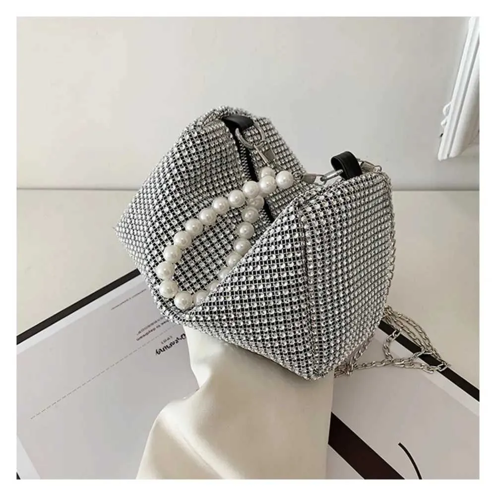 Sac messager à fermeture éclair en métal avec poignée en perles, grande capacité, sac à bandoulière décoratif à diamants brillants pour lui/voyage Y241026_voghion.com