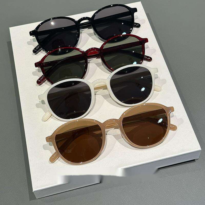 Ochelari de soare ultra-ușori TR90 polarizați, culoare roșu-vin, cu grad de protecție UV, pentru bărbați și femei, care emană un sentiment de lux._voghion.com