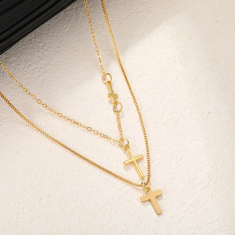 Colliers pendentifs Collier simple à double couche en croix pour femmes Chaîne élégante à gouttelettes de strass Colliers fins_voghion.com
