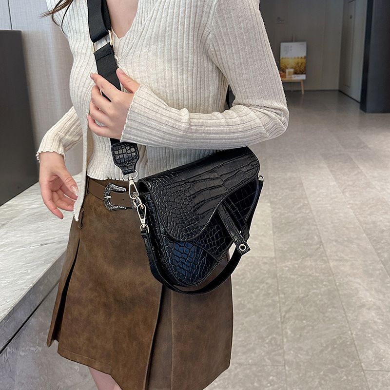 High-End-Tasche für Frauen 2023 neue Mode Schulter Messenger Handtasche Krokodilmuster große Kapazität Außenh_voghion.com