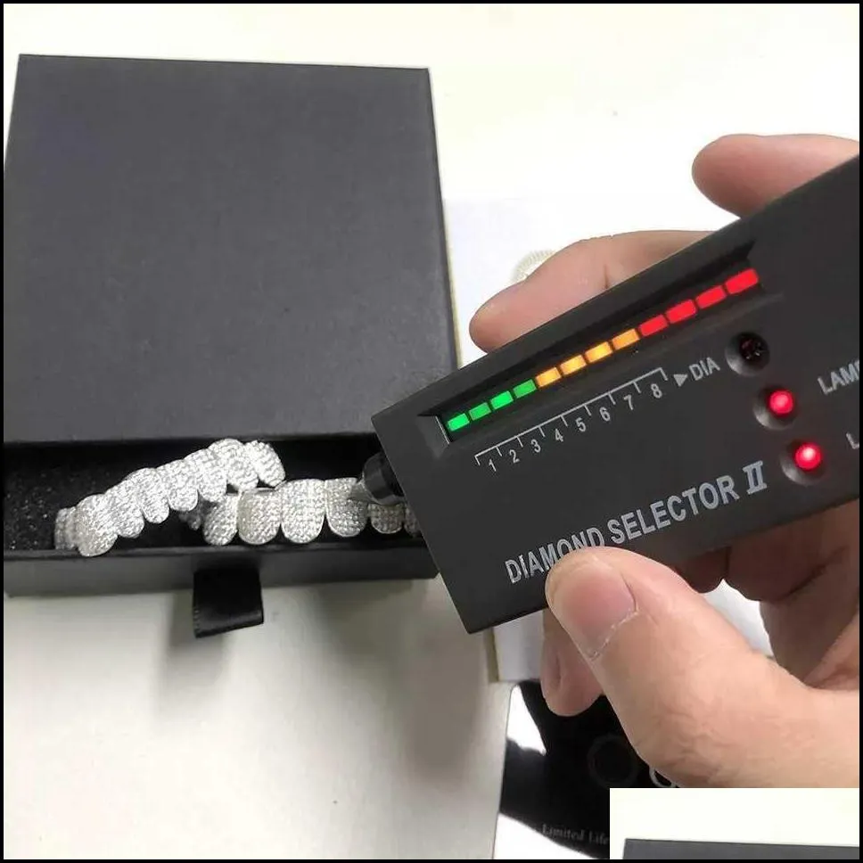 Dentalgrills Exklusive Anpassung Moissanite Zähne Grillz Iced Out Hop Sier Dekorative Zahnspangen Real Dia BG Too Dh2Sf_voghion.com