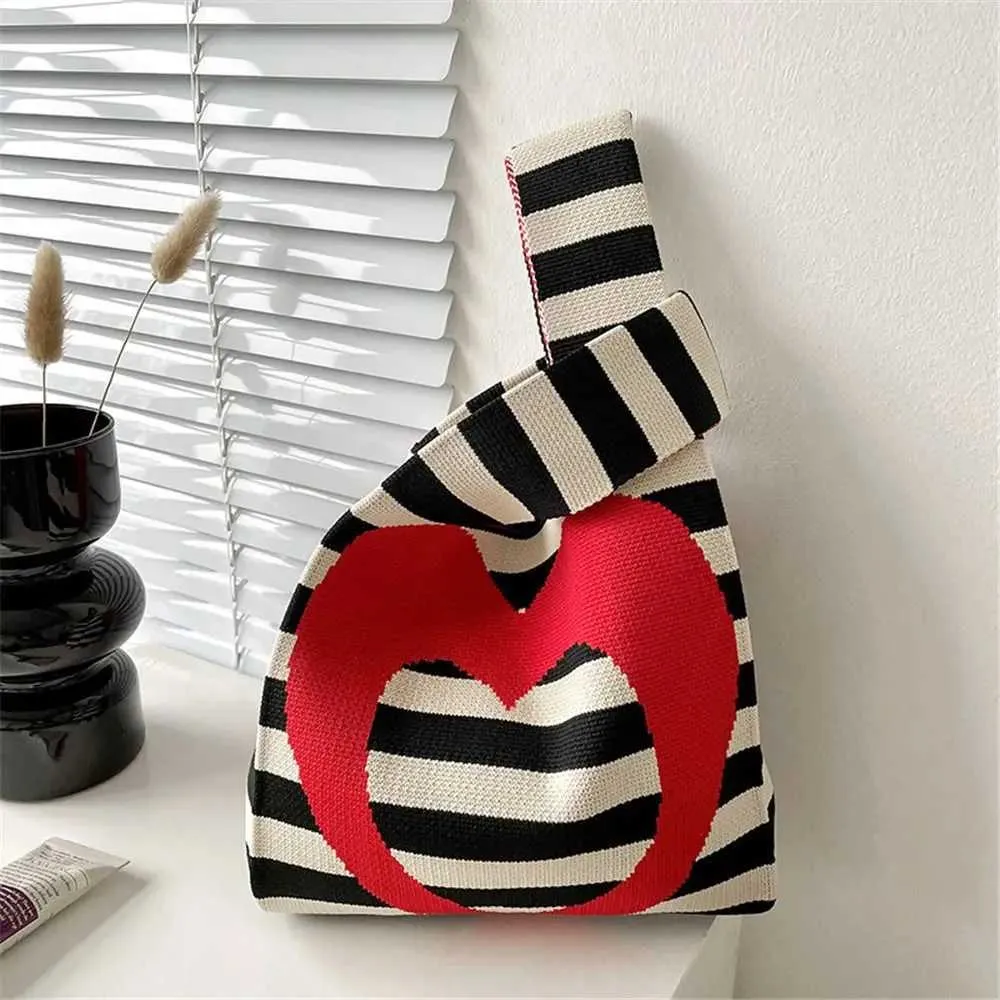 New Love Stribet Håndlavet Strikket Minimalistisk Koreansk Mini Knude Håndtaske Genanvendelig Indkøbstaske til Studerende Y241106_voghion.com