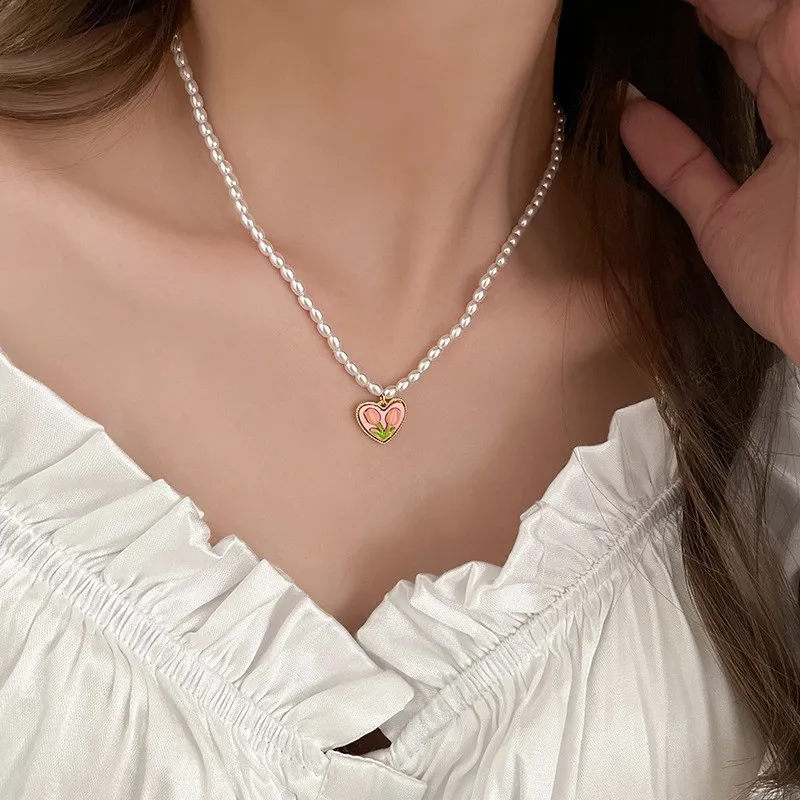 Chains Color Galaxy Pearl Necklace Female Butterfly Indifferent Light Flash Diamond Niche Clavicle Chain_voghion.com
