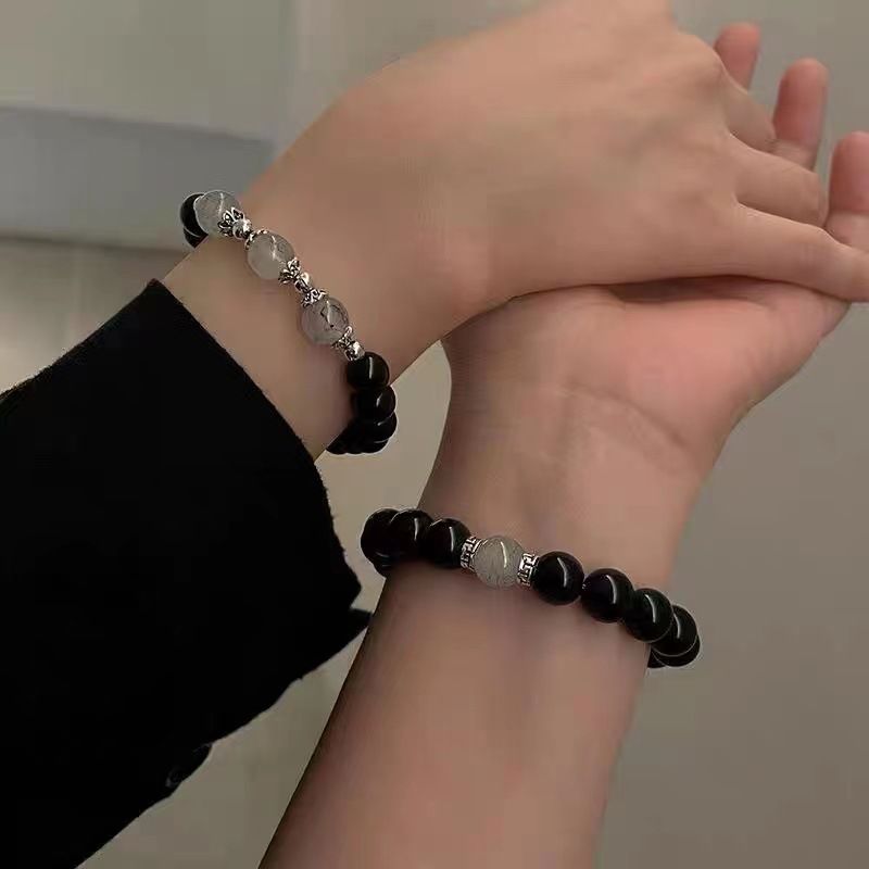 Coppia di braccialetti magnetici in ossidiana per coppie, design di nicchia, temperamento semplice, gioielli per le mani di fidanzate e studentesse, donna_voghion.com