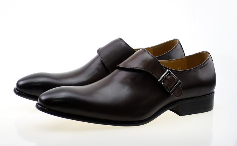 Scarpe eleganti da uomo in pelle casual da lavoro con un solo bottone, a punta_voghion.com