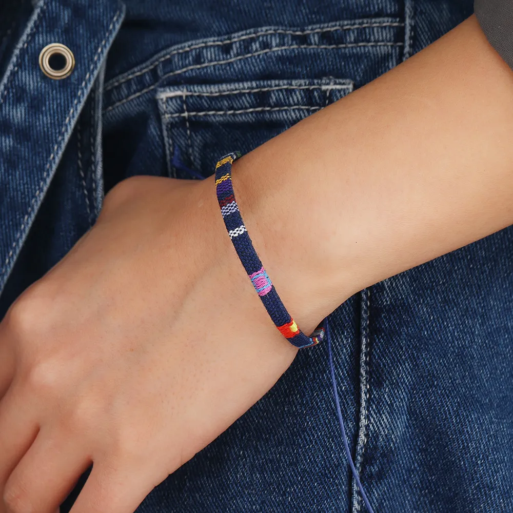 Gewebtes Stoffarmband Ethno Stil Vintage Boho Nepal Armschmuck_voghion.com