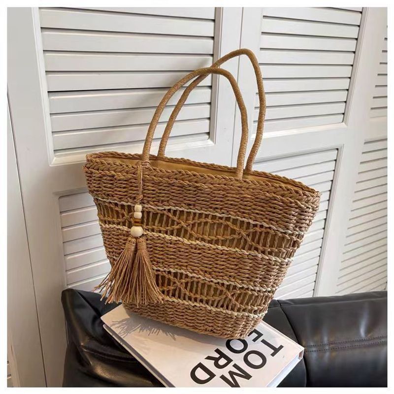 Damen Umhängetasche aus hohlem Papierseil gewebte modische grasgewebte Tasche, lässige Damentasche Strandtasche große_voghion.com