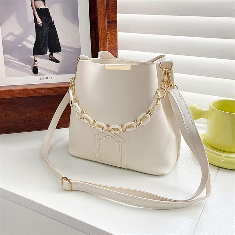 Retro Mode Einfache Nieuwe Textuur Grote Kapazität Dames Kette Tragbare Messenger Bucket Bag_voghion.com