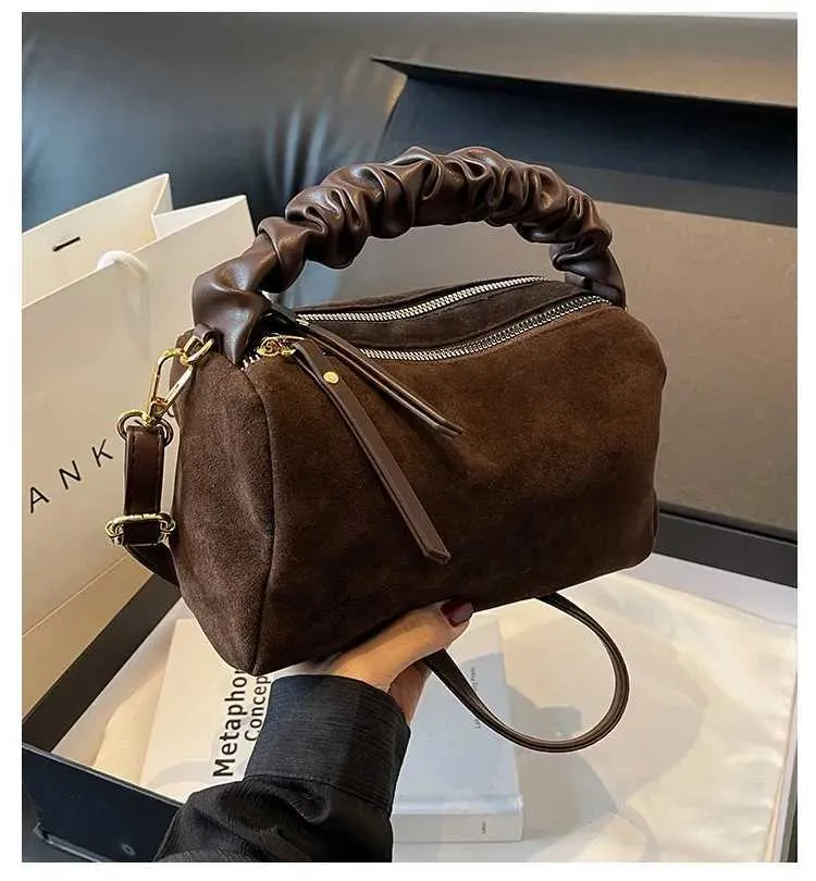 Modieuze schoudertas en crossbody tas met plooi voor dames_voghion.com