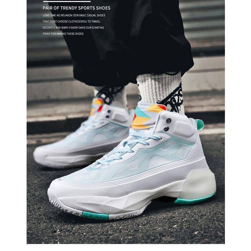 Yixing Sports produce un nou High-Top-Schuhe cu MD+Gummi+TPU-Reibung und Sound, geeignet für praktischen Basketball_voghion.com