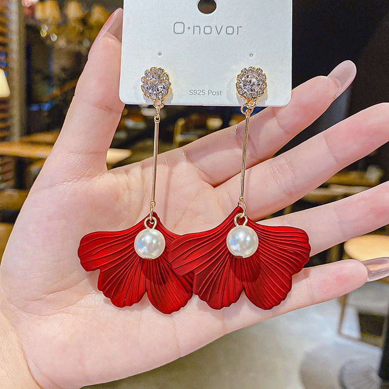 [S Sir Need] Gli animali domestici lunghi rossi alla moda su Internet sono orecchini alla moda e personalizzati in stile coreano di grande marca molto venduti_voghion.com
