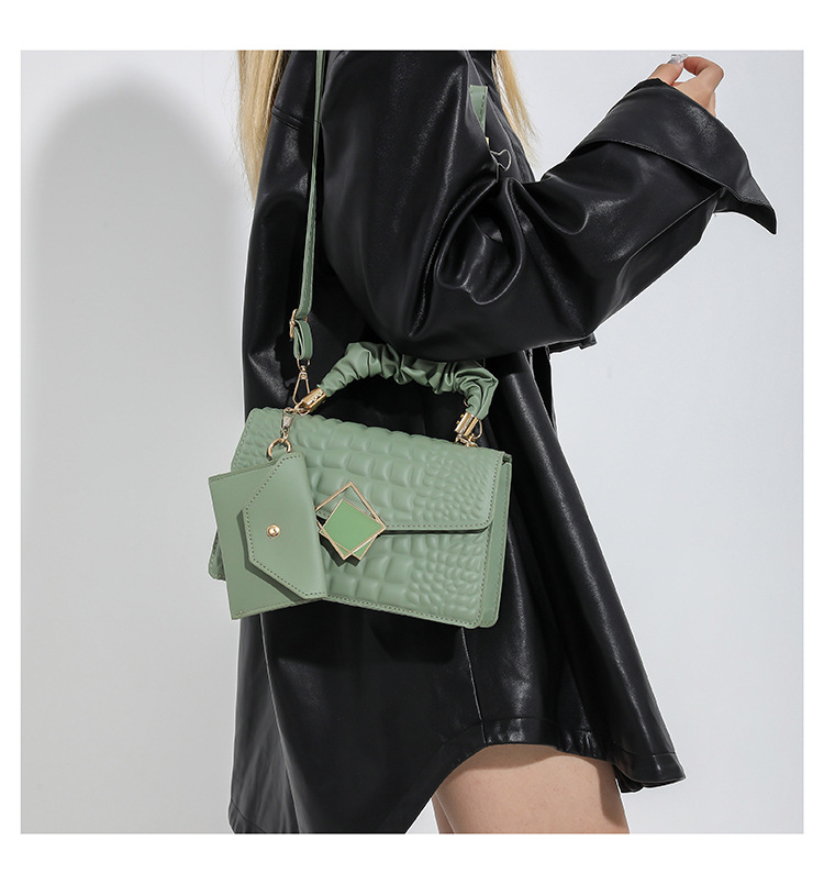 Popular for women in spring 2024, new crocodile patterned mother and child small square bag, commuting temperament,_voghion.com