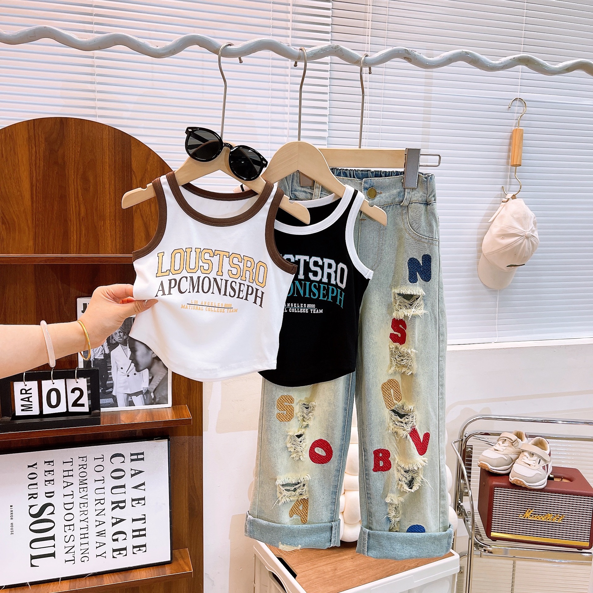 Mother & Kids 2024 spring and summer girls suits for middle and large children's fashion T-shirts with ripped letters embroidered jeans_voghion.com