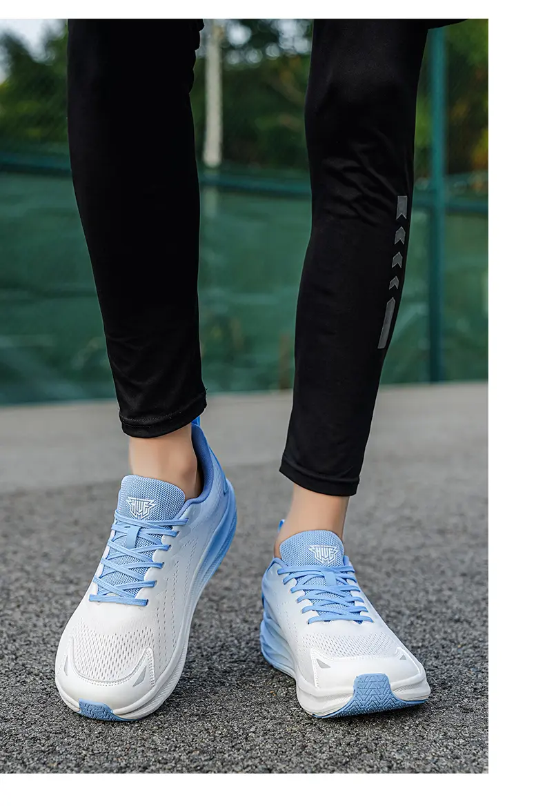 Chaussures de sport grande taille, pour couples à bout large, idéales pour la course à pied et une bonne respirabilité au quotidien._voghion.com
