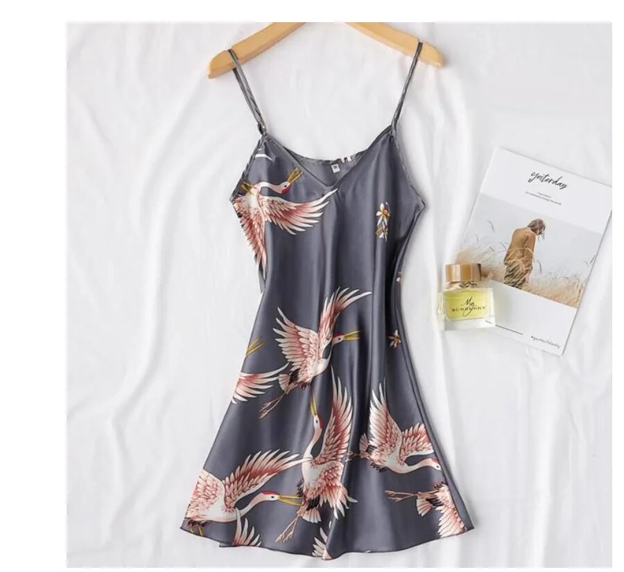 Women's sexy pajamas set, V-neck pajamas, silk pajamas, soaking dress, ladies pajamas, home service, spring, 2-piece set_voghion.com