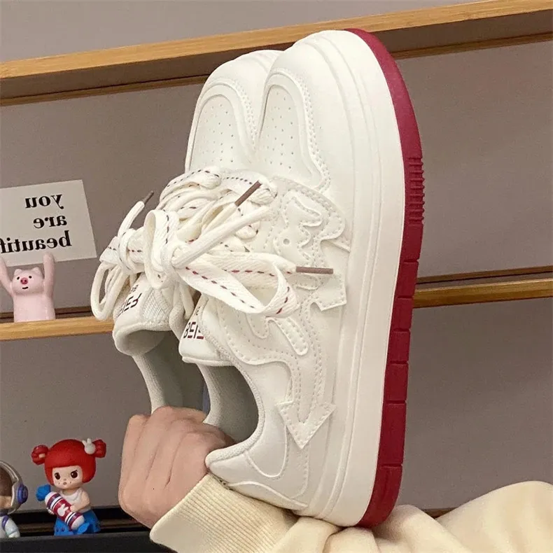 Women Platform White Lace Up Skateboard Flat Outdoor Comfortable Running Shoes Tennis Jogging Sneakers atos De Mujer_voghion.com