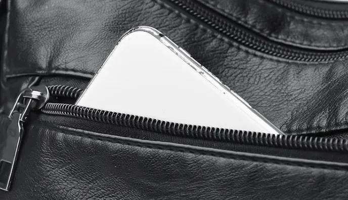 Borsa a tracolla e messenger da donna in morbida pelle grigia_voghion.com