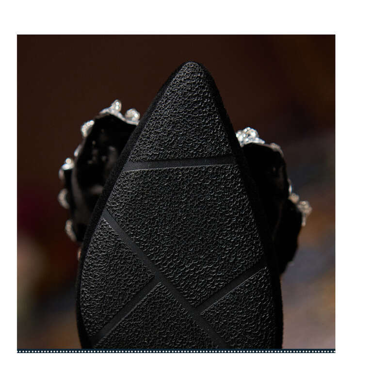 Nuove scarpe con tacco piccolo e spesso, punta affilata, piedi non stanchi, tacco medio, ispessimento del grasso di grandi dimensioni._voghion.com