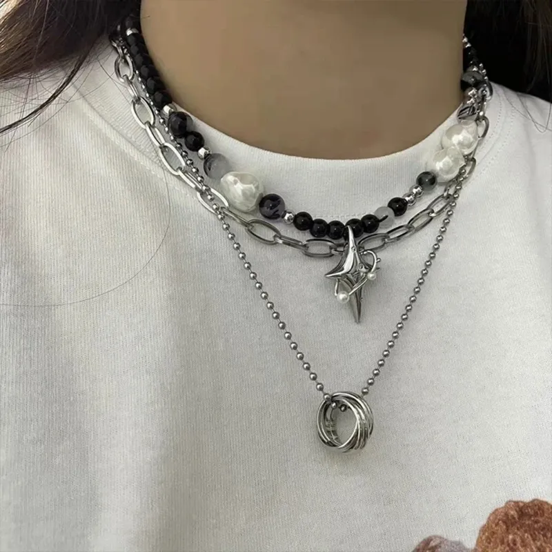 Ketten Frauen Mädchen Schwarz Weiß Perlen Halskette Barocke Perlenketten Stern Anhänger Choker Schmuck Geschenk Legierung Material für_voghion.com