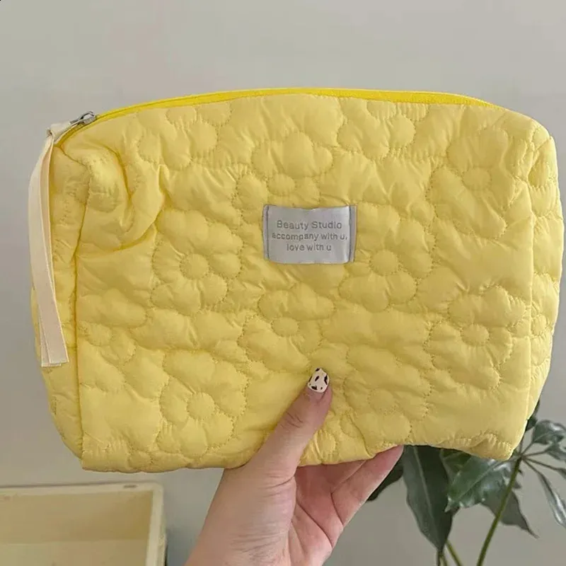 Niedliche Wer Bags Damen Make-up-Tasche mit großem Fassungsvermögen, wasserdicht, Toilettenartikel, Kosmetik-Organizer, Reise-Make-up-Waschtasche 240729_voghion.com