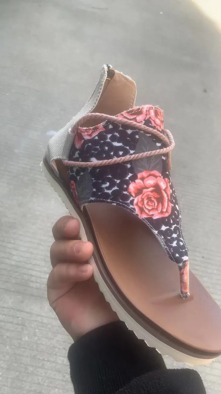Dameklip på flatbunnet mesh-sandaler i romersk stil med T-e med leopardtrykk, fasjonable allsidige fritidssko_voghion.com