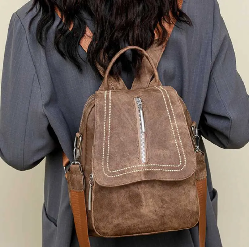 Vintage Leather Women's Backpack Large Capacity Casual Travel Bag_voghion.com