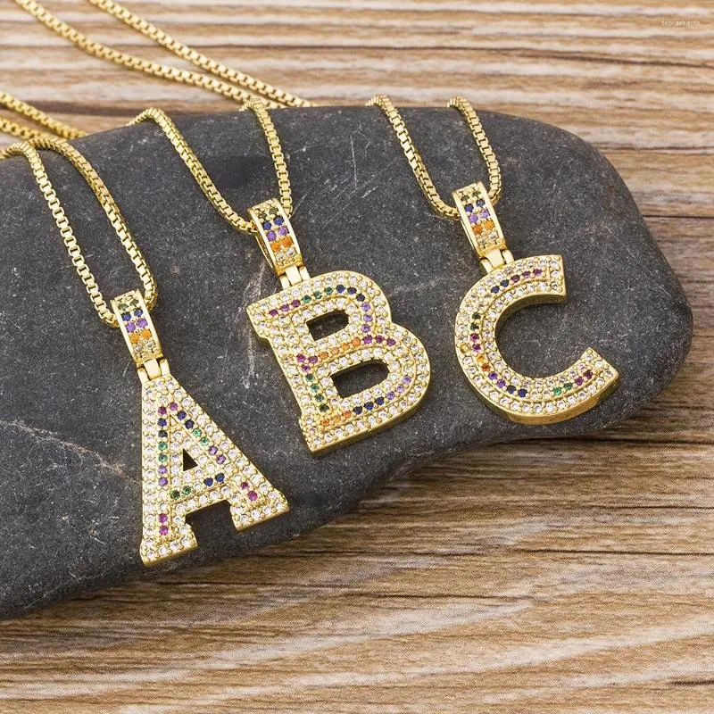 Ketten AIBEF Mode A-Z 26 Buchstaben vergoldete Kette Charms Halsketten Anhänger Frauen bunt Zirkonia Kupfer_voghion.com