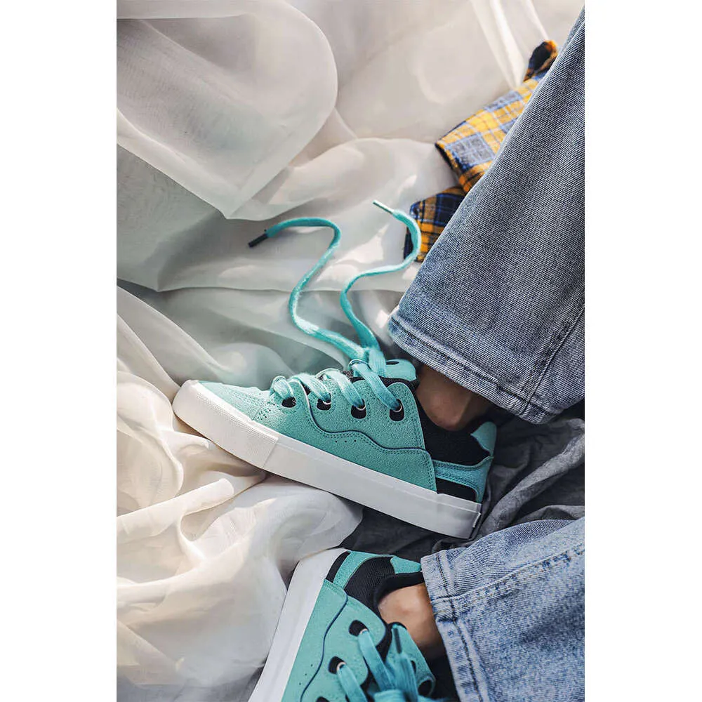 2025 Spring New Bread for Men, Versatile, Niche, Couple Canvas Skateboarding Shoes X100-1_voghion.com