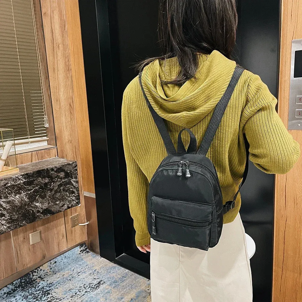 Mini Rucksack Für Damen Wasserdichter Nylon Freizeit Wanderrucksack_voghion.com