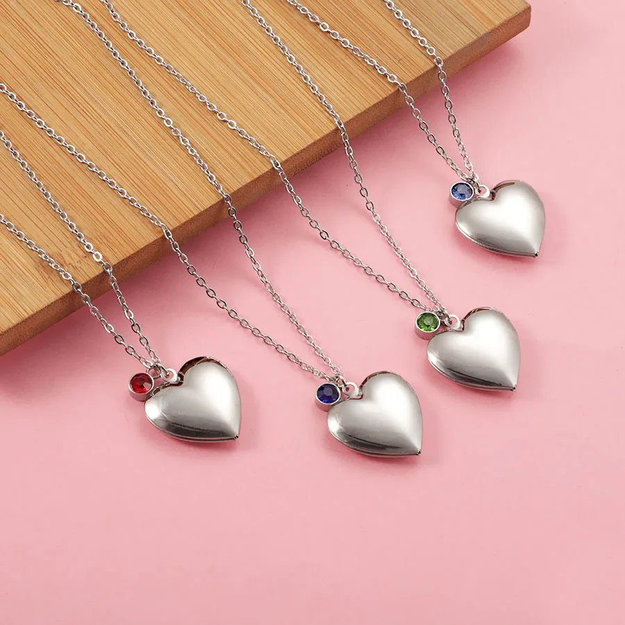 Heart Shape Memory Locket Necklace In Stainless Steel With Stone_voghion.com