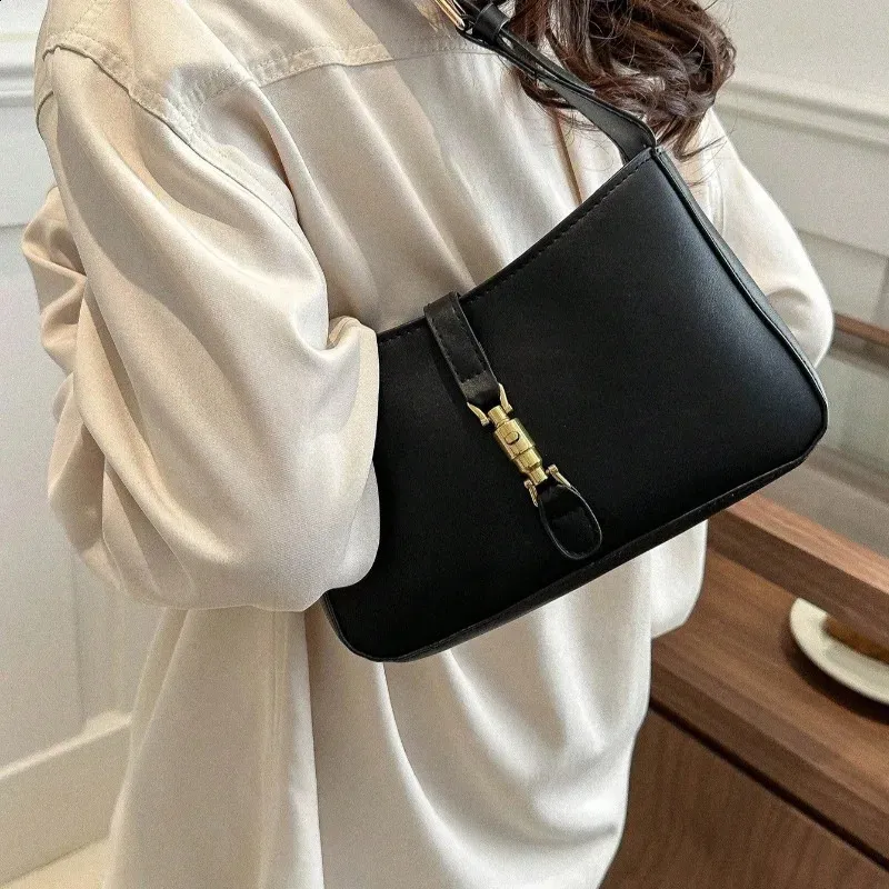 Stylish Women's Shoulder Bag Minimalist Crescent Handbag Travel_voghion.com